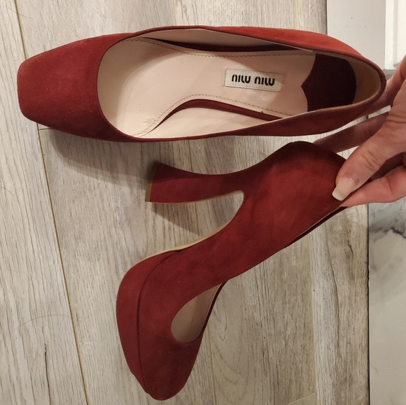 Miu Miu Suede Pumps - Picture 4 of 4